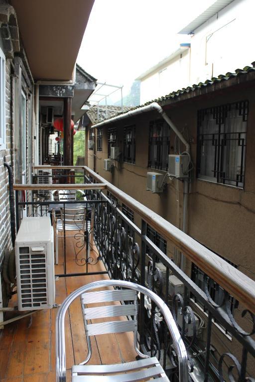 Bamboo House Hotel Yangshuo Room photo